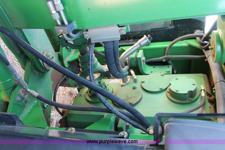 image for item H5748 2003 John Deere 9420 4WD tractor