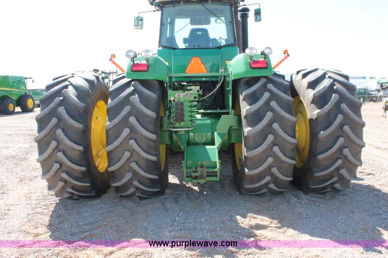 image for item H5748 2003 John Deere 9420 4WD tractor