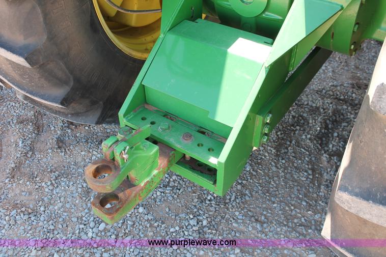 image for item H5748 2003 John Deere 9420 4WD tractor