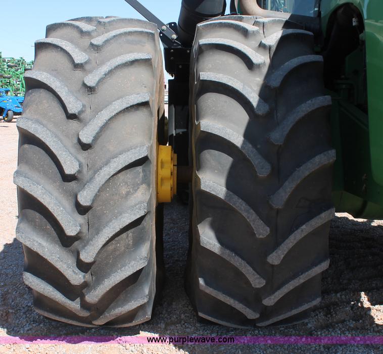 image for item H5748 2003 John Deere 9420 4WD tractor