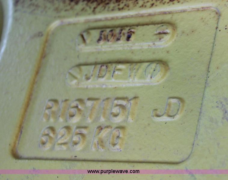 image for item H5748 2003 John Deere 9420 4WD tractor