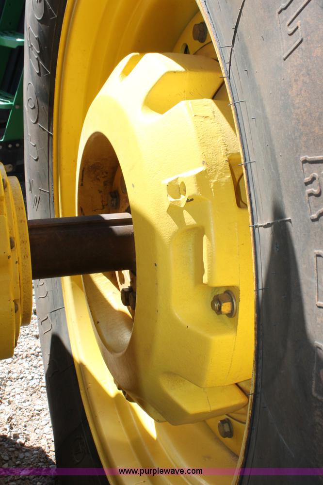 image for item H5748 2003 John Deere 9420 4WD tractor