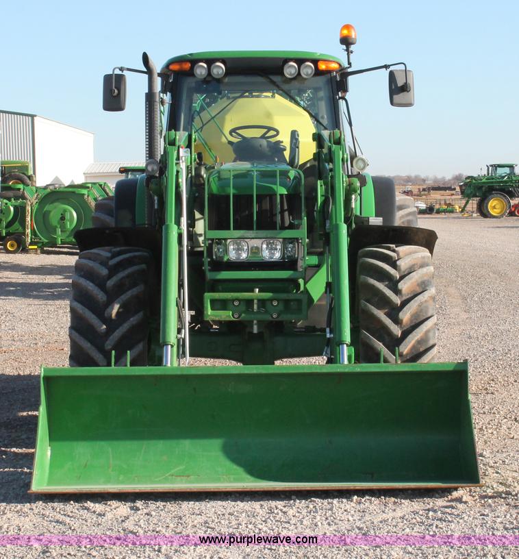 image for item H5750 2010 John Deere 7230 Premium MFWD tractor