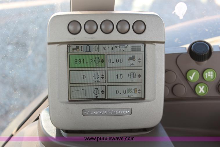 image for item H5750 2010 John Deere 7230 Premium MFWD tractor