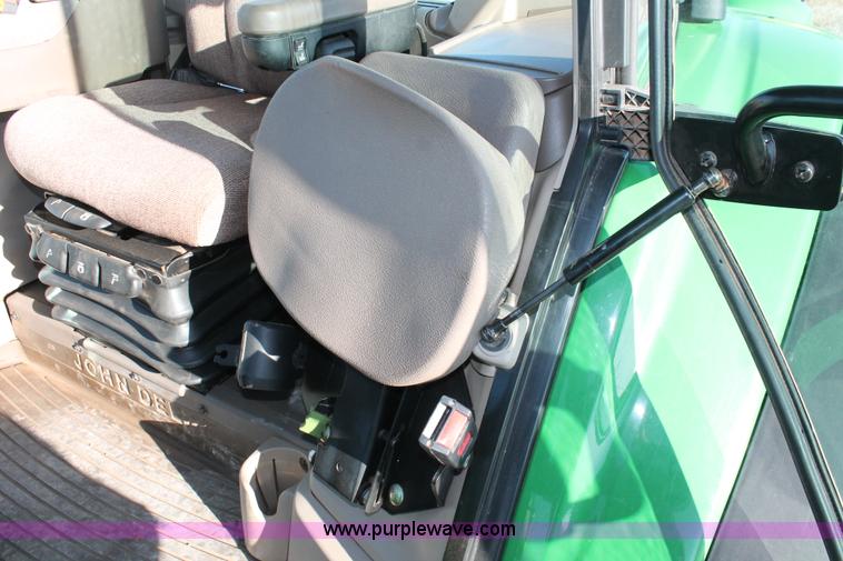 image for item H5750 2010 John Deere 7230 Premium MFWD tractor