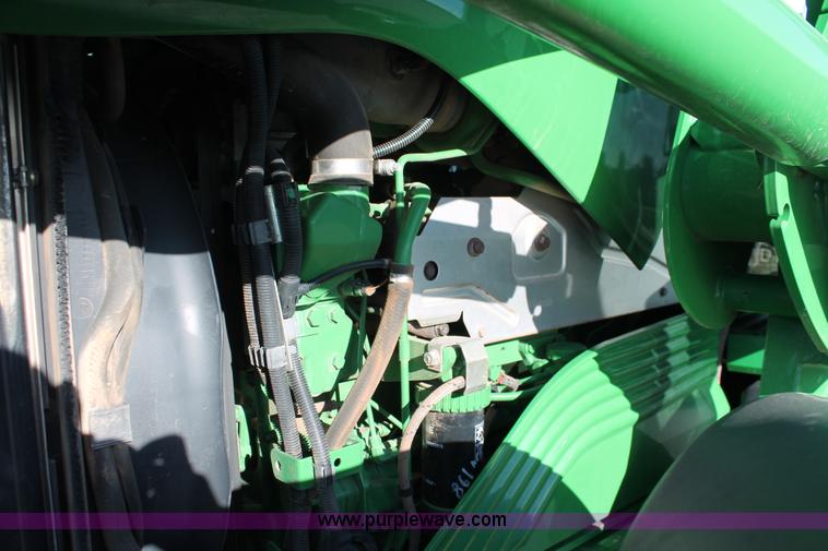 image for item H5750 2010 John Deere 7230 Premium MFWD tractor