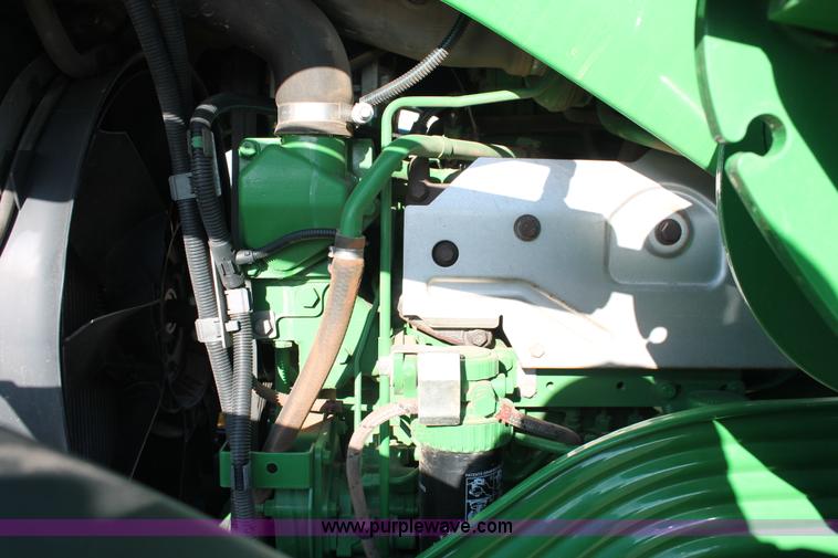 image for item H5750 2010 John Deere 7230 Premium MFWD tractor
