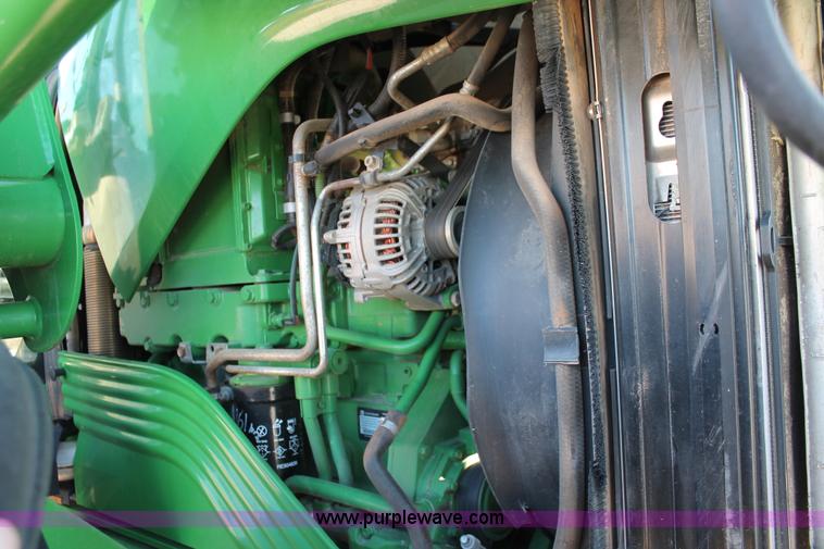 image for item H5750 2010 John Deere 7230 Premium MFWD tractor