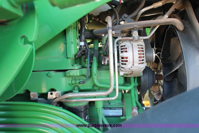 image for item H5750 2010 John Deere 7230 Premium MFWD tractor