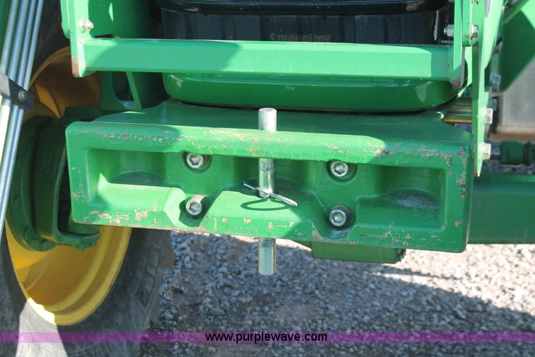 image for item H5750 2010 John Deere 7230 Premium MFWD tractor