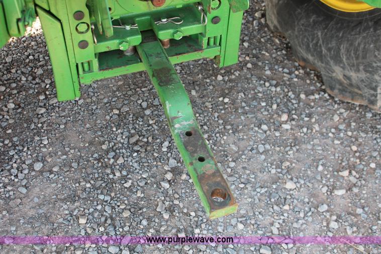 image for item H5750 2010 John Deere 7230 Premium MFWD tractor