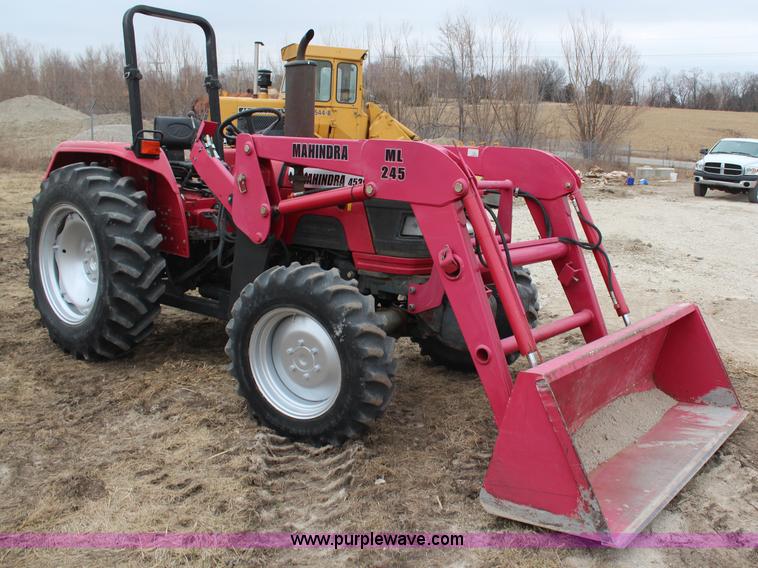 image for item H6148 2001 Mahindra 4530 MFWD tractor