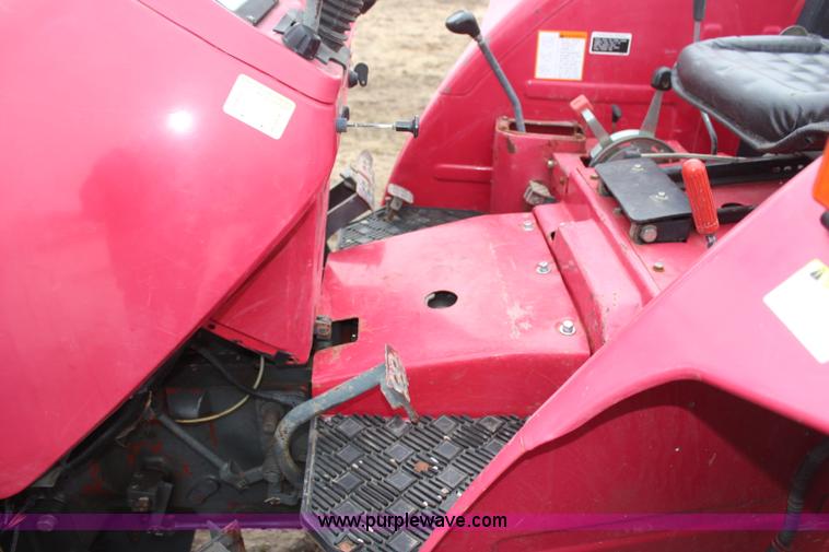 image for item H6148 2001 Mahindra 4530 MFWD tractor