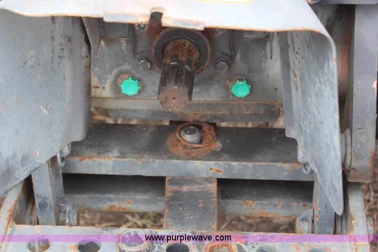 image for item H6148 2001 Mahindra 4530 MFWD tractor