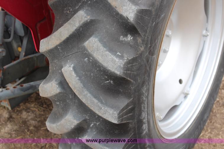 image for item H6148 2001 Mahindra 4530 MFWD tractor