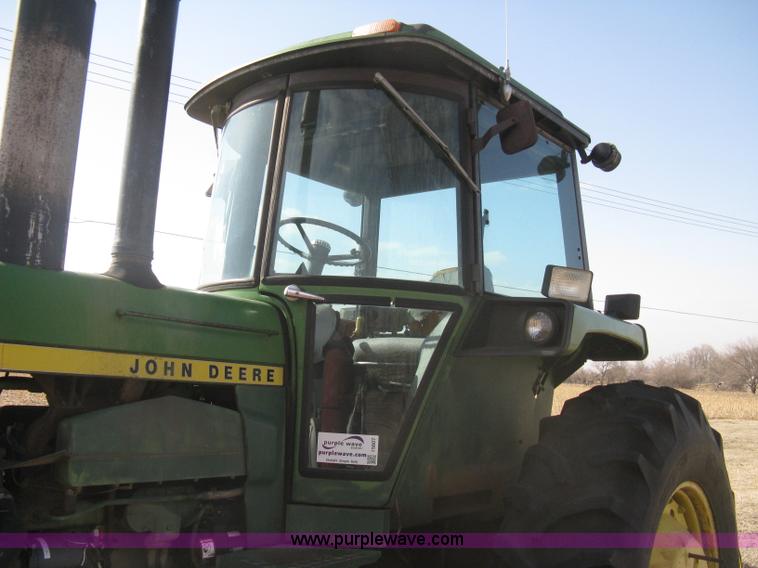 image for item I5607 1976 John Deere 4630 tractor