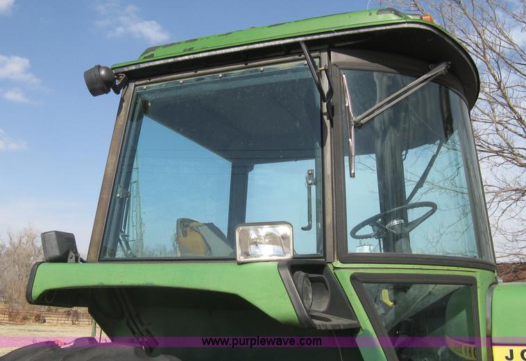 image for item I5607 1976 John Deere 4630 tractor