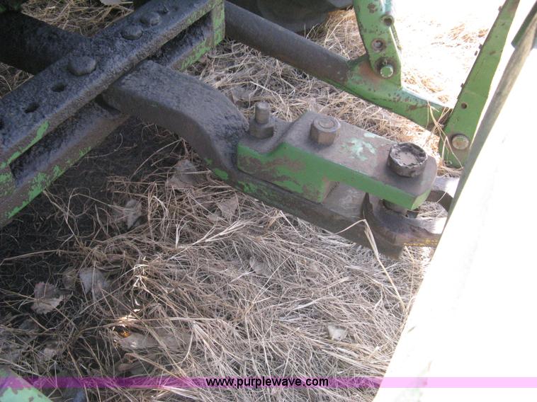 image for item I5607 1976 John Deere 4630 tractor