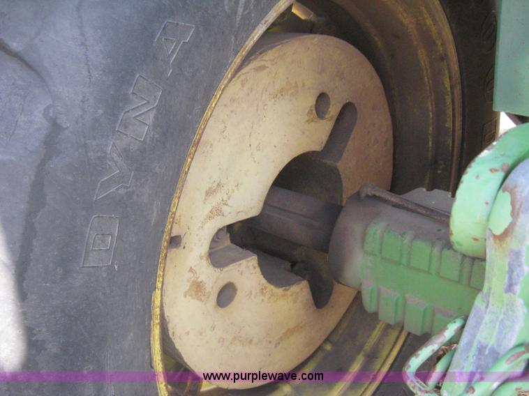 image for item I5607 1976 John Deere 4630 tractor