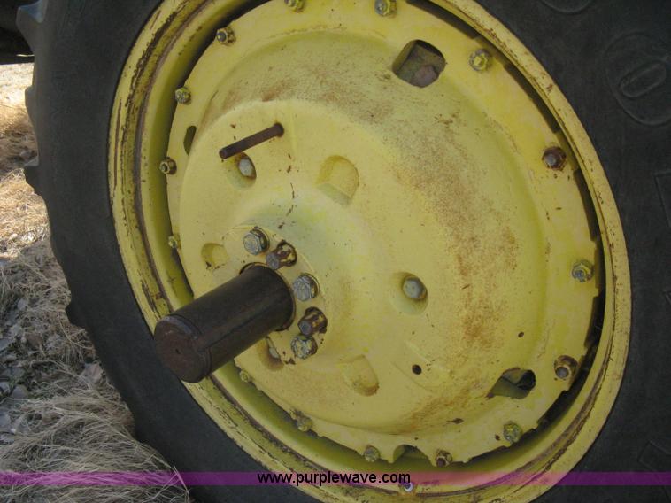 image for item I5607 1976 John Deere 4630 tractor