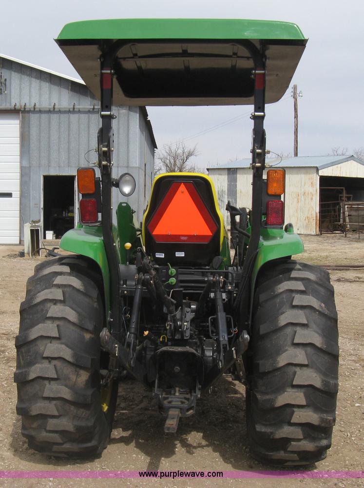 image for item I5611 2006 John Deere 4720 MFWD tractor