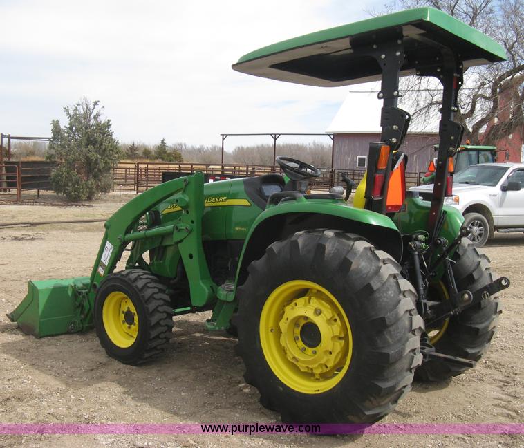 image for item I5611 2006 John Deere 4720 MFWD tractor