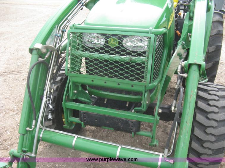 image for item I5611 2006 John Deere 4720 MFWD tractor