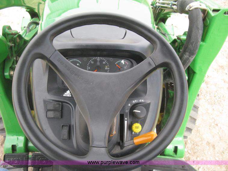 image for item I5611 2006 John Deere 4720 MFWD tractor
