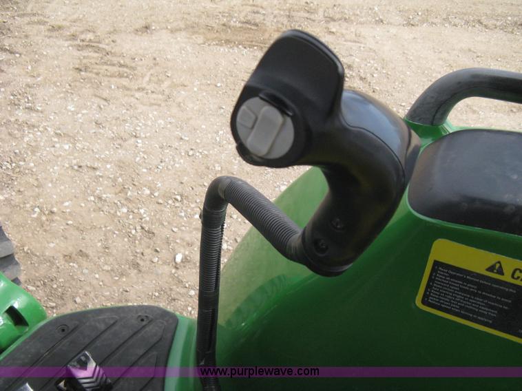 image for item I5611 2006 John Deere 4720 MFWD tractor