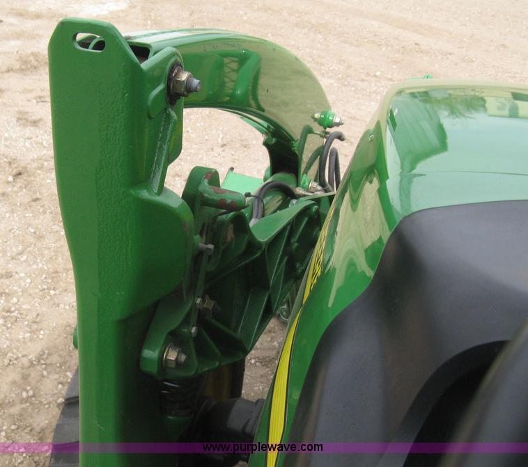 image for item I5611 2006 John Deere 4720 MFWD tractor