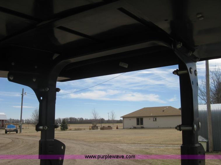 image for item I5611 2006 John Deere 4720 MFWD tractor