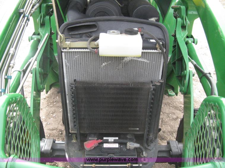 image for item I5611 2006 John Deere 4720 MFWD tractor