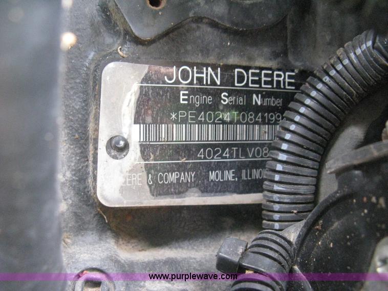 image for item I5611 2006 John Deere 4720 MFWD tractor