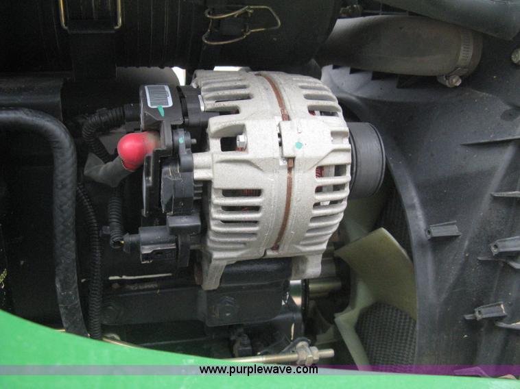 image for item I5611 2006 John Deere 4720 MFWD tractor