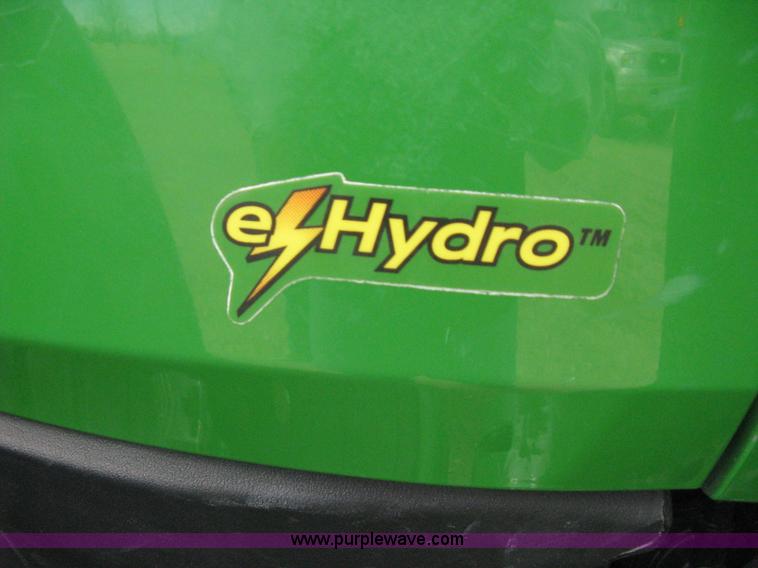 image for item I5611 2006 John Deere 4720 MFWD tractor