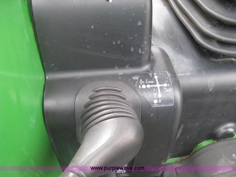 image for item I5611 2006 John Deere 4720 MFWD tractor