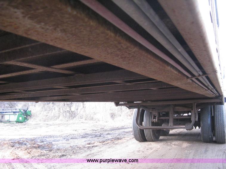 image for item I5612 1976 Bocat LBT50V0 live bottom trailer