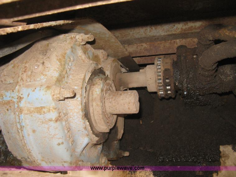 image for item I5612 1976 Bocat LBT50V0 live bottom trailer