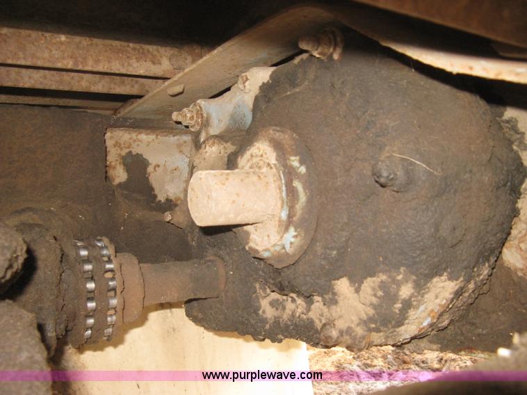 image for item I5612 1976 Bocat LBT50V0 live bottom trailer