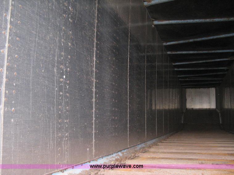 image for item I5612 1976 Bocat LBT50V0 live bottom trailer