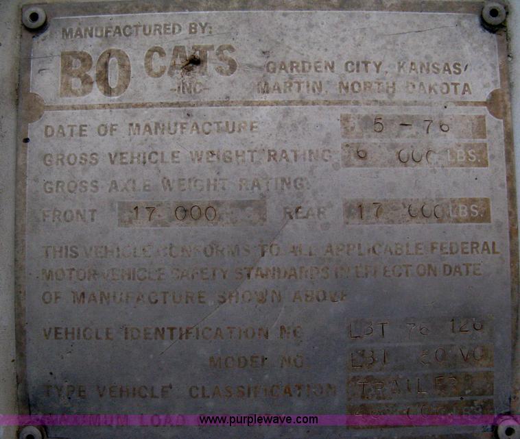 image for item I5612 1976 Bocat LBT50V0 live bottom trailer