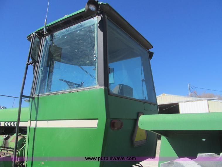 image for item I7181 1982 John Deere 8850 4WD tractor