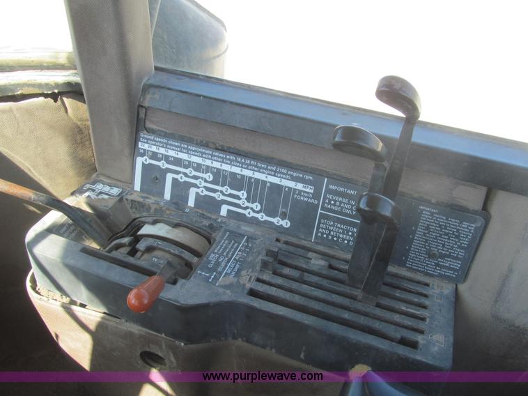 image for item I7181 1982 John Deere 8850 4WD tractor