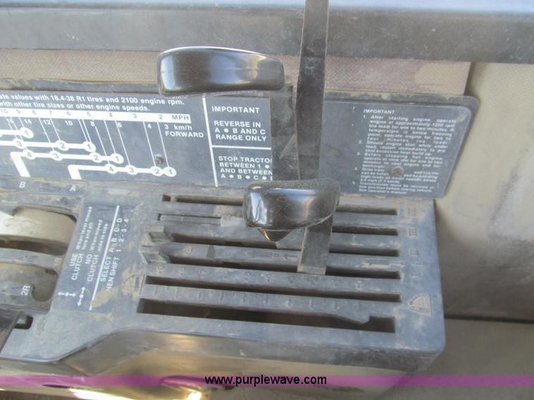 image for item I7181 1982 John Deere 8850 4WD tractor