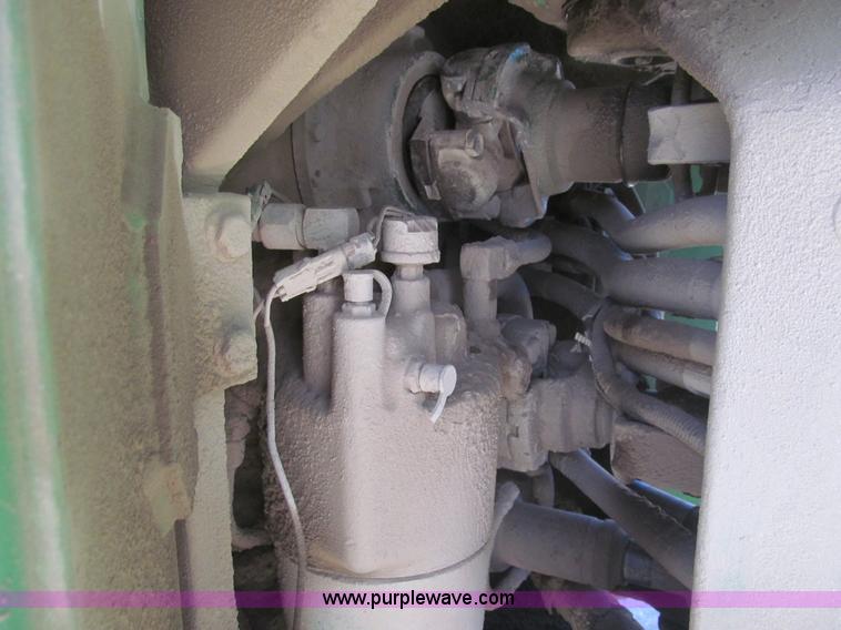 image for item I7181 1982 John Deere 8850 4WD tractor