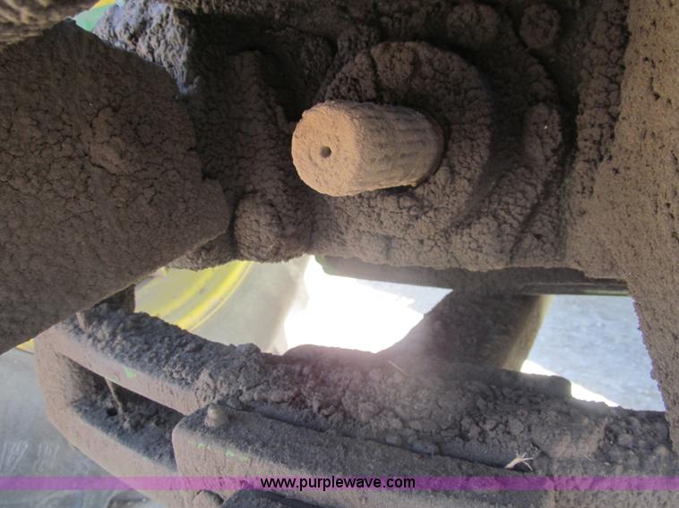 image for item I7181 1982 John Deere 8850 4WD tractor