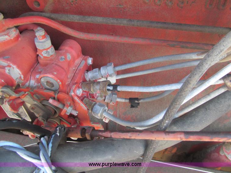 image for item I7182 1970 Farmall 826 tractor