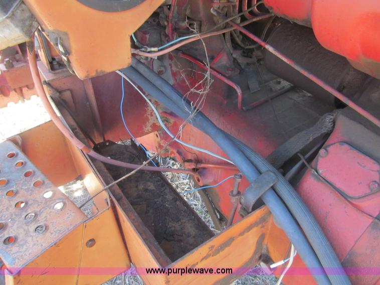 image for item I7182 1970 Farmall 826 tractor