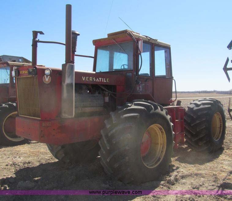 image for item I7186 Versatile 900 4WD tractor