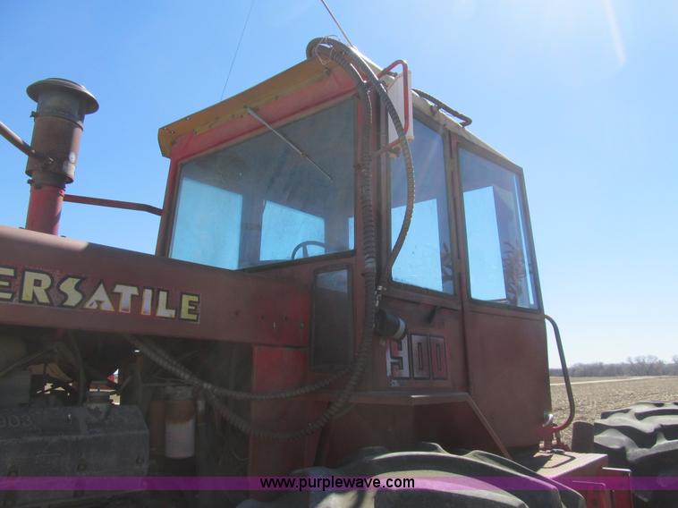 image for item I7186 Versatile 900 4WD tractor